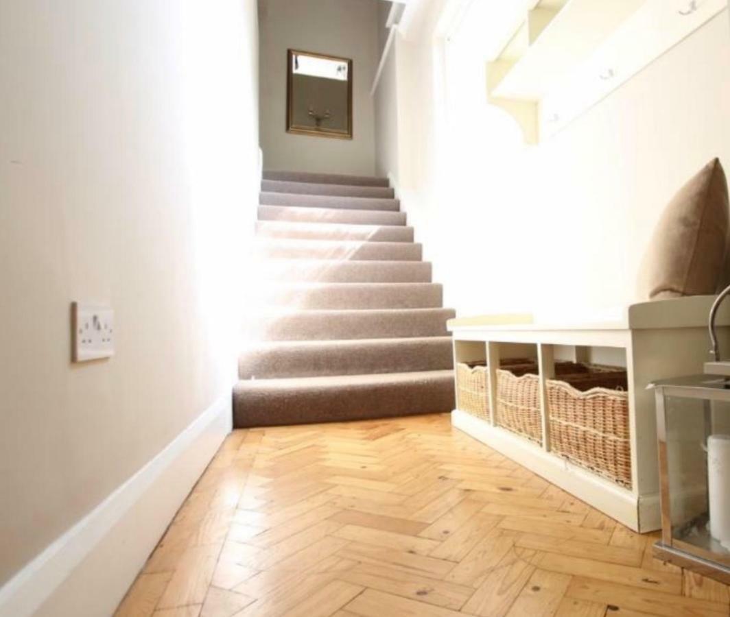 Thornton House Private Country House Thornton Hough Entire House Sleeps 6 วิรัล ภายนอก รูปภาพ